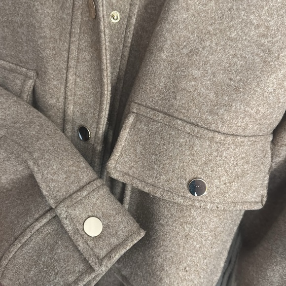 ZARA Cropped Jacket - Picture 3 of 3